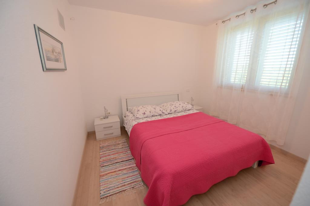 Apartment Mara Петрчане Номер фото